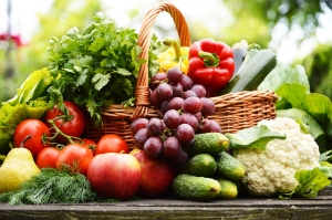 bigstock-Fresh-Organic-Vegetables-In-Wi-47214697